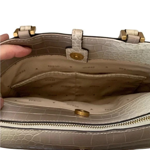 *NWOT* GUESS G James Girlfriend Beige Ombre Crocodile Embossed Satchel - Picture 9 of 12